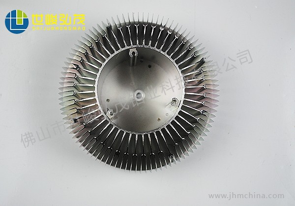 CNC數(shù)控車散熱器深加工鋁型材
